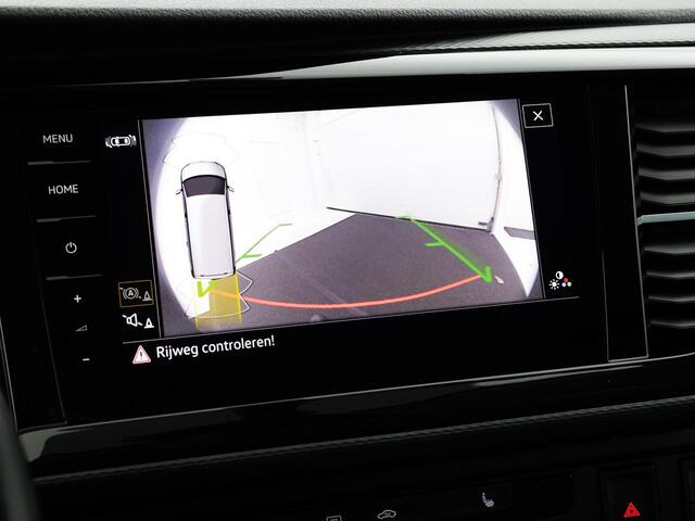 Volkswagen TRANSPORTER 2.0 TDI 150pk DSG L2H1 32 DC Bulli · Leder · Stoelverwarming · Apple/Android Car Play Airco · Alarm · Camera · Dubbel Cabine · Trekhaak · 17'' Inch · Garantie t/m 01-02-2027 of 150.000km