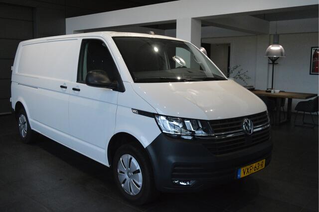 Volkswagen TRANSPORTER 2.0 TDI L2H1 airco navi cruise pdc trekhaak 150 pk !!