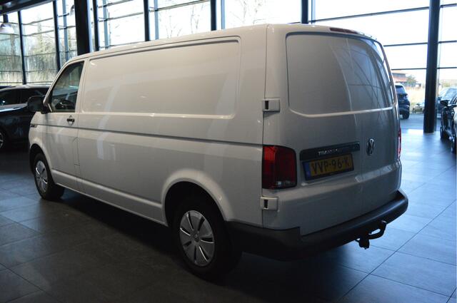 Volkswagen TRANSPORTER 2.0 TDI L2H1 navi airco cruise pdc trekhaak 110 pk !!