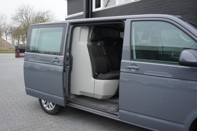 Volkswagen TRANSPORTER 2.0 TDI 150PK Dubbel cabine EURO 6 - Airco - Navi - Cruise - ¤19.950,- Excl.
