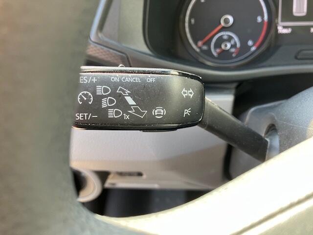 Volkswagen TRANSPORTER Kombi 2.0 TDI L2H1 Comf. 9 pers.