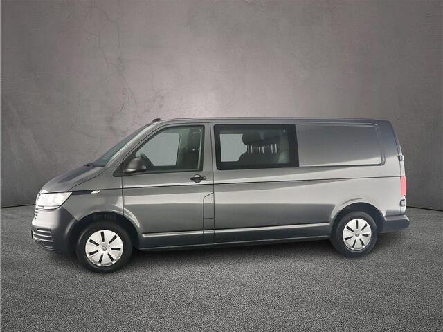 Volkswagen TRANSPORTER 2.0 TDI 110pk L2 Dubbele Cabine | 6-zitplaatsen | Betimmering | Trekhaak | Navigatie (Apple carplay / Android Auto)