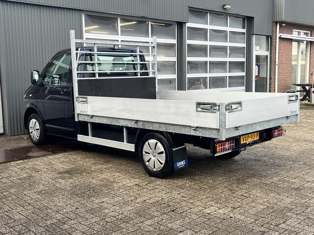 Volkswagen TRANSPORTER 2.0 TDI L2 Pick up open laadbak Pick-up met Airco Telefoonverbinding 3-Persoons 1e eigenaar Dealer onderhouden P-up Bakwagen Doka Pritsche Euro 6
