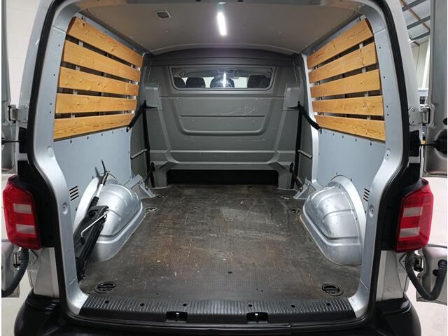 Volkswagen TRANSPORTER 2.0 TDI L2H1 DC Comfortline