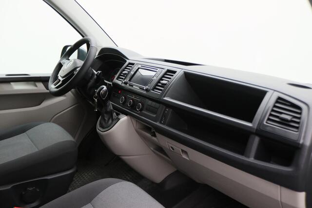 Volkswagen TRANSPORTER 2.0 TDI DSG 150 PK L2H1 2x Schuifdeur, Airco, Cruise, Camera, Apple Carplay, LED, Trekhaak, 16''