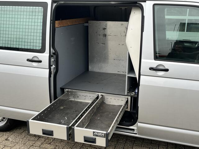 Volkswagen TRANSPORTER 2.0 TSI L2H1 Benzine /CNG Dubbele Schuifdeur Airco Cruise controle Bpm vrij Trekhaak Klep achter Omvormer Kastinrichting Standkachel Euro 6 Benzine Ideaal voor ombouw naar Camper !!