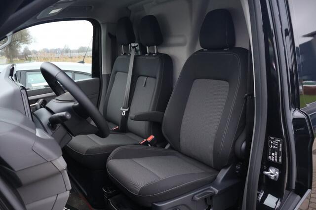 Volkswagen TRANSPORTER 2.0 TDI L2H1 30 Style Automaat | Trekhaak | ACC | LED | 17"