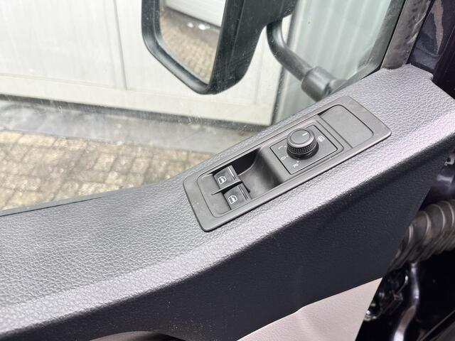 Volkswagen TRANSPORTER 2.0 TDI DC 4Motion 4x4 Euro 6 Pick-up Dubbele cabine open laadbak met Airco trekhaak 2500 kg 6-Persoons Telefoonverbinding 1e eigenaar Dealer onderhouden
