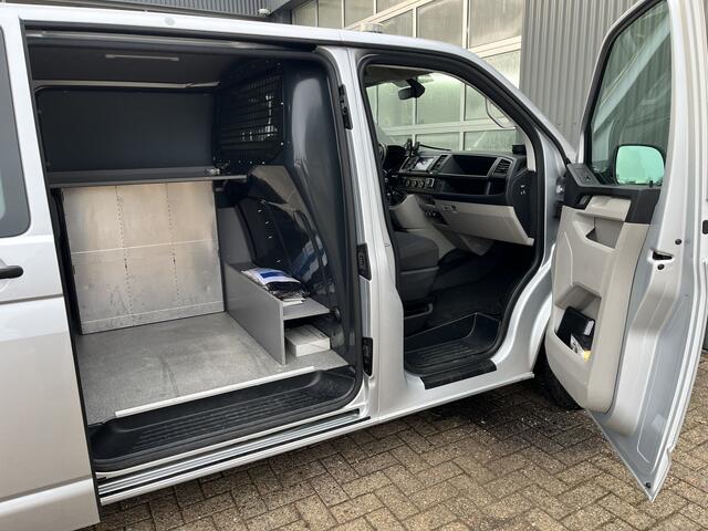 Volkswagen TRANSPORTER 2.0 TSI L2H1 Benzine / CNG Dubbele Schuifdeur Airco Cruise controle Bpm vrij Trekhaak Klep achter Omvormer Kastinrichting Standkachel Euro 6 Benzine Ideaal voor ombouw naar Camper !! Lang achterklep