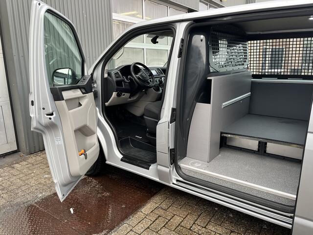 Volkswagen TRANSPORTER 2.0 TSI L2H1 Benzine / CNG Dubbele Schuifdeur Airco Cruise controle Bpm vrij Trekhaak Klep achter Omvormer Kastinrichting Standkachel Euro 6 Benzine Ideaal voor ombouw naar Camper !!