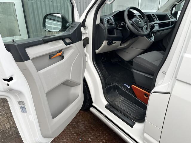 Volkswagen TRANSPORTER Kombi 2.0 TDI L1H1 150pk Automaat DSG 8 persoons Airco Cruise Complete onderhoudshistorie aanwezig Btw en bpm vrij Marge Peronenbus Combi Kombi Tourer Passenger Taxi Groepsvervoer Ideaal voor ombouw naar camper