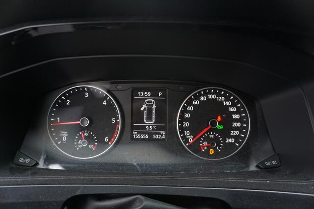 Volkswagen TRANSPORTER 204pk Automaat Dubbele cabine L2 Highline Apple Carplay Leder LED Trekhaak Navi 2xSchuifdeur 18" Velgen Euro6