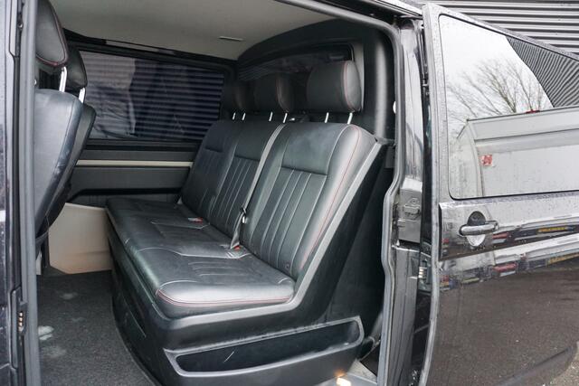 Volkswagen TRANSPORTER 204pk Automaat Dubbele cabine L2 Highline Apple Carplay Leder LED Trekhaak Navi 2xSchuifdeur 18" Velgen Euro6