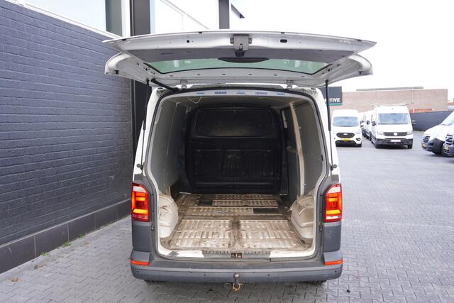 Volkswagen TRANSPORTER 2.0 TDI L2 EURO 6 - Airco - Cruise - Camera - ¤ 11.900,- Excl.