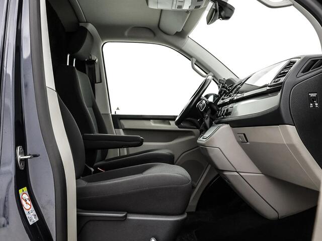 Volkswagen TRANSPORTER 2.0 TDI 204pk DSG L1H1 4Motion Highline · Camera · Apple/Android Car Play · Navigatie · ACC · P-Sensoren · Trekhaak · 17'' Inch ·