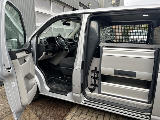 Volkswagen TRANSPORTER 2.0 TSI L2H1 Benzine / CNG Dubbele Schuifdeur Airco Cruise controle Bpm vrij Trekhaak Klep achter Omvormer Kastinrichting Standkachel Euro 6 Benzine Ideaal voor ombouw naar Camper !!