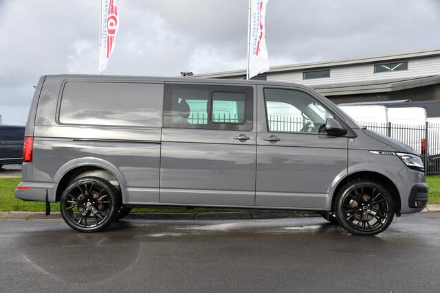 Volkswagen TRANSPORTER 2.0 TDI L2H1 32 DC Bulli Virtual, Adaptieve Cruise, Carplay, LED, 150pk, Automaat, Sensoren, Uniek!
