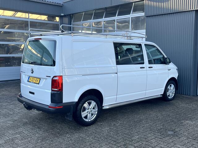 Volkswagen TRANSPORTER 2.0 TDI L2H1 DC 4Motion 150pk 4x4 Vierwielaandrijving Airco Cruise controle Telefoonverbinding Navigatie Apple carplay Trekhaak 2500kg Euro 6 Bpm vrij voor particulier gebruik!!