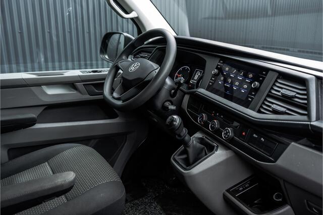 Volkswagen TRANSPORTER T6.1 2.0 TDI L2H3 | 150 PK | Trekhaak | Carplay | Navi | Cruise | Airco