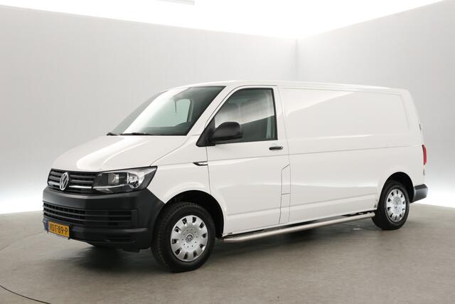 Volkswagen TRANSPORTER 2.0 TDI L2H1 | 140PK | Airco | Cruise | 3-Zits | Trekhaak | Sidebars
