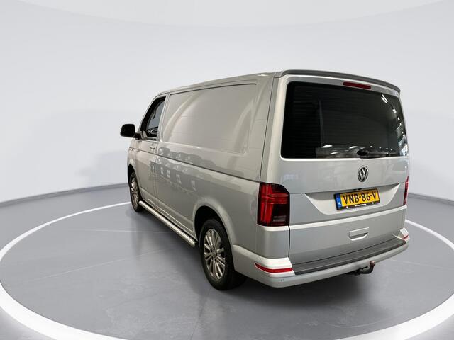 Volkswagen TRANSPORTER 2.0 TDI 150pk DSG 4Motion L1H1 28 BULLI · Apple/Android Car Play · Camera · Navigatie · Trekhaak · Vloerplaat · Tussenschot · 17'' Inch ·