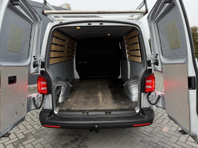 Volkswagen TRANSPORTER 2.0 TDI 150 PK / L2H1 / 1e EIG. / IMPERIAAL / TREKHAAK / AIRCO / CRUISE / PDC