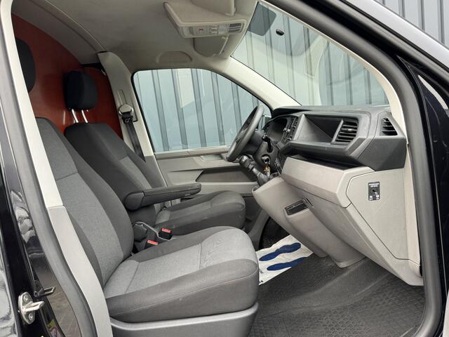 Volkswagen TRANSPORTER 2.0 TDI L2H1 28 Economy Business | Trekhaak | Apple Carplay/ Android Auto | Cruise control | Parkeersensoren |