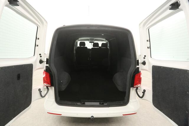 Volkswagen TRANSPORTER 2.0 TDI 150PK L1H1 | Airco | Cruise | Carplay | 3-Zits | Parkeersens. | Trekh.