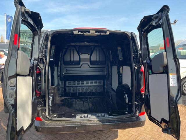 Volkswagen TRANSPORTER Bedrijfswagens Bulli L1 2.0 TDI 110 kW 150 pk 8 versn. Auto | BPM vrij | Exterieurpakket met bumpers, grille, spiegels en handgrepen in carrosseriekleur | Achterdeuren zonder ruit | Diefstalalarmsysteem met interieurbeveiliging, noodsirene en wegsleepbeve