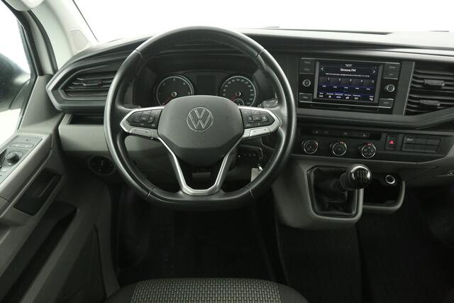 Volkswagen TRANSPORTER 2.0 TDI T6.1 150PK L2H1 | Dubbele Cabine | Airco | Camera | Cruise | Carplay | Stoelverw.