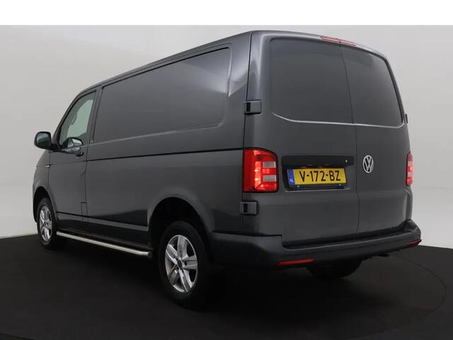 Volkswagen TRANSPORTER 2.0 TDI L1H1 Comfortline marge auto !! | Airco | LMV |Cv 3-pers Cruise control 2017