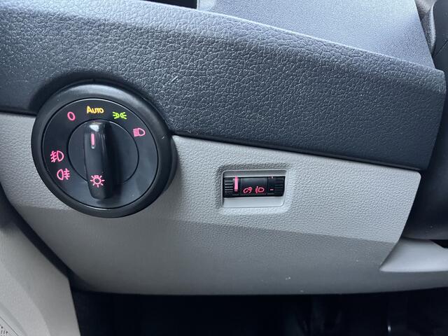 Volkswagen TRANSPORTER 2.0 TSI L2H1 Benzine / CNG Dubbele Schuifdeur Airco Cruise controle Bpm vrij Trekhaak Klep achter Omvormer Kastinrichting Standkachel Euro 6 Benzine Ideaal voor ombouw naar Camper !!