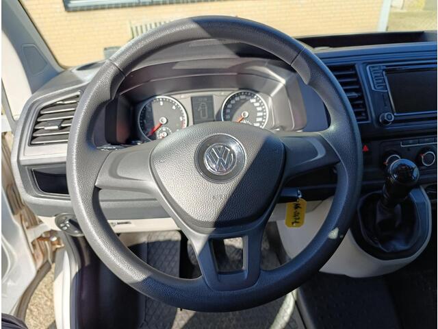 Volkswagen TRANSPORTER Kombi 2.0 TDI L2H2 Highline ¤ 19950.- Incl. BTW / BPM Vrij | AIRCO | CAMERA | NAVI | CV OP AFSTAND