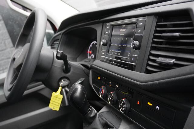 Volkswagen TRANSPORTER 2.0 TDI 150PK Automaat EURO 6 - Airco - Cruise - PDC - ¤ 14.900,- Excl.