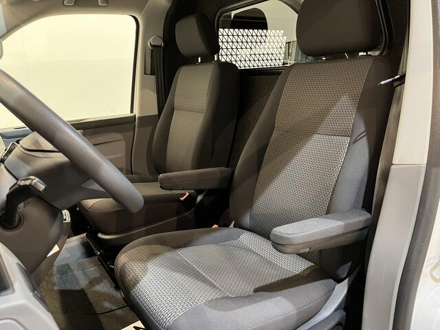 Volkswagen TRANSPORTER 2.0 TDI L2H1 150 PK 4Motion 4x4 / Servicebus / Inrichting / Euro 6 / 220V. / Airco / CarPlay / Cruise Control / Camera / Navigatie