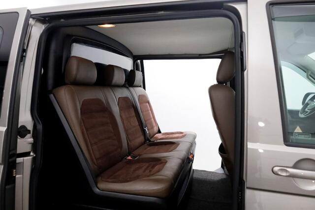 Volkswagen TRANSPORTER T6 2.0 TDI 150pk Lang D.C. Highline LED/Navi/ACC/2x Schuifdeur 06-2017