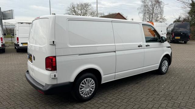 Volkswagen TRANSPORTER 2.0 TDI 81KW 110PK L2H1 EURO 6 AIRCO/ CRUISE CONTROL/ BIJRIJDERSBANK/ PDC/ 100% DEALERONDERHOUDEN