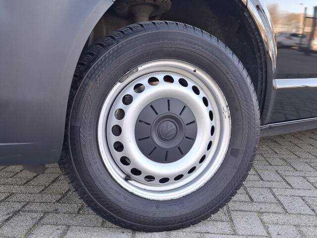 Volkswagen TRANSPORTER 2.0 TDI L2H2 28 Highline | Navigatie/Android/Apple Carplay | PDC voor en Achter | Cruise Control | DAB | Airco |