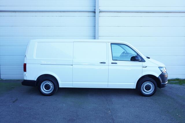 Volkswagen TRANSPORTER 150pk Automaat L2H1 Trekhaak Cruise control Parkeersensoren Stoelverwarming Standkachel