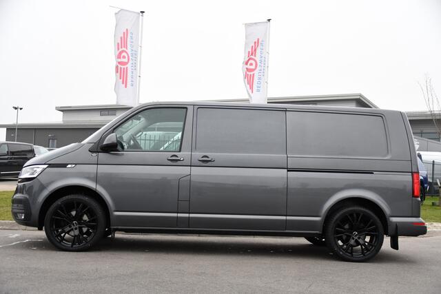 Volkswagen TRANSPORTER 2.0 TDI L2H1 30 Highline Adaptieve Cruise, Camera, Carplay, Stoelverwarming, Automaat, Sensoren, Standkachel, 2 x Schuifdeur, LED, Uniek!