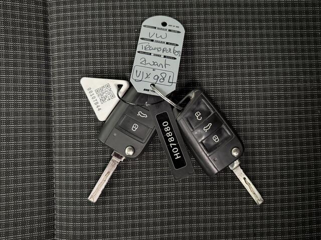 Volkswagen TRANSPORTER 2.0TDI 150PK Lang Dubbele Cabine | Multimedia | Navigatie | Betimmering | Airco | Cruise