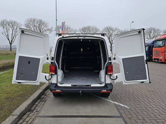 Volkswagen TRANSPORTER 2.0 TDI T6.1 L2H1 2x-Zijdeur Trekhaak Achterdeuren CarPlay!