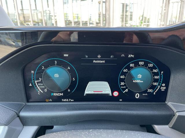 Volkswagen TRANSPORTER 2.0 TDI L2H1 30 Style | LED | Navigatie | lm velgen | Black Edition | Camera | Laadruimte Betimmering | Apple Carplay/Android auto | PDC | Digital Cockpit