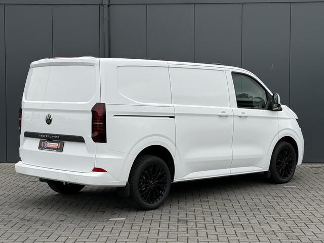 Volkswagen TRANSPORTER 2.0 TDI 150 PK STYLE / AUTOMAAT / L1H1 / BPM VRIJ! / ACHTERKLEP / ECC / CRUISE / LANE ASSIST / CAMERA / 3-ZITS