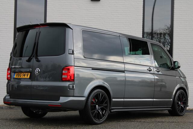 Volkswagen TRANSPORTER 2.0 TDI Aut / Lang / DC / Highline / 2x Schuifdeur / Leer / Navi / Vol Opties / Nette Staat.