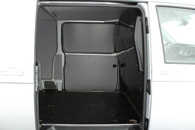 Volkswagen TRANSPORTER 2.0 TDI 150pk DSG L2H1 28 Schuifdeur L+R Stoelverwarming Navigatie ACC Parkeersensoren