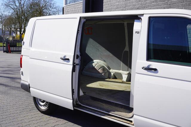 Volkswagen TRANSPORTER 2.0 TDI L2 EURO 6 - Airco - Cruise - Trekhaak - ¤15.900,- Excl.