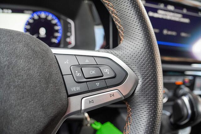 Volkswagen TRANSPORTER 2.0 TDI 204PK L2H1 DUB/CAB BWT Costum LV-R LEIGHTON | BILSTEIN B14 | ALPINE AUDIO | ALCANTARA HEMEL