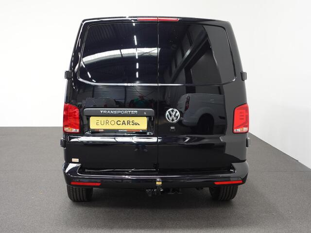 Volkswagen TRANSPORTER 2.0 150PK L2H1 Highline Automaat Airco Navi Parkeersensoren Camera Trekhaak Carplay