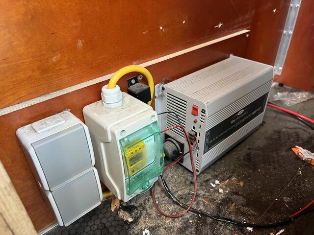 Volkswagen TRANSPORTER 2.0 TDI L2H1 Sortimo/Imperiaal